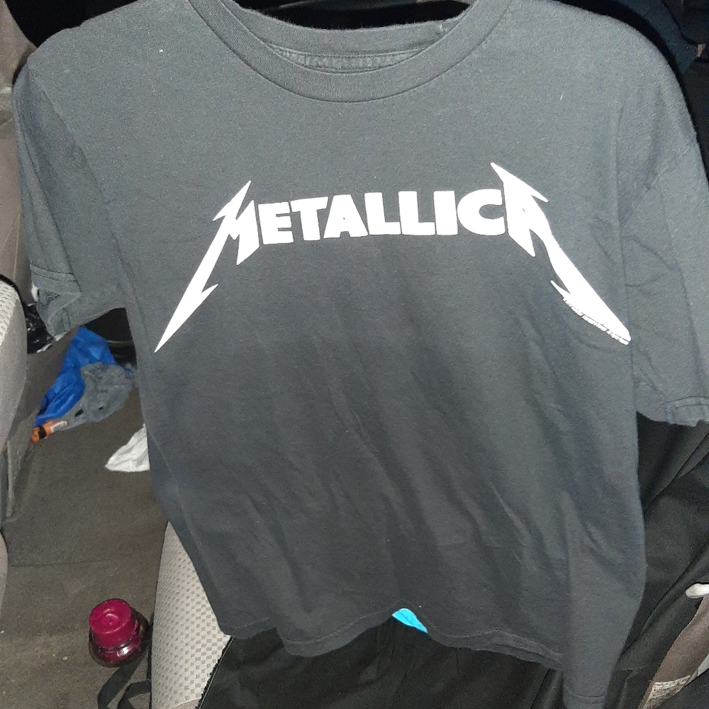 Clean Metallica T-shirt no stain no rips